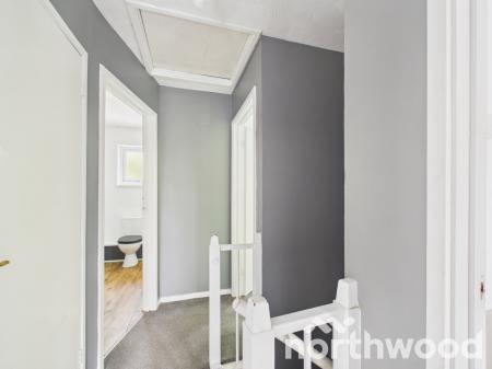 3 bedroom End of terrace house to let in Oak Tree Road, Ashford, TN23