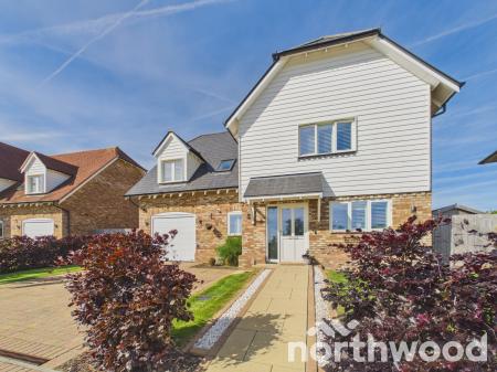 4 bedroom Detached house for sale in The Hamlet, Chilmington Green, Ashford, TN23