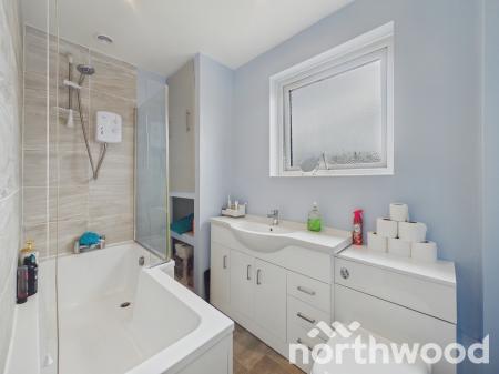 3 bedroom Terraced House for sale in Arcon Road, South Ashford, Ashford, TN23