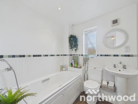 2 bedroom Apartment for sale in Greyhound Chase, Singleton, Ashford, TN23