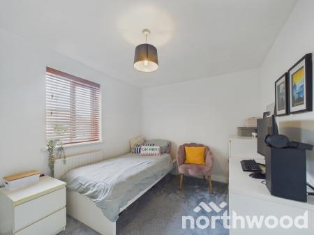 2 bedroom Apartment for sale in Greyhound Chase, Singleton, Ashford, TN23