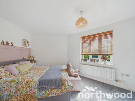 2 bedroom Apartment for sale in Greyhound Chase, Singleton, Ashford, TN23