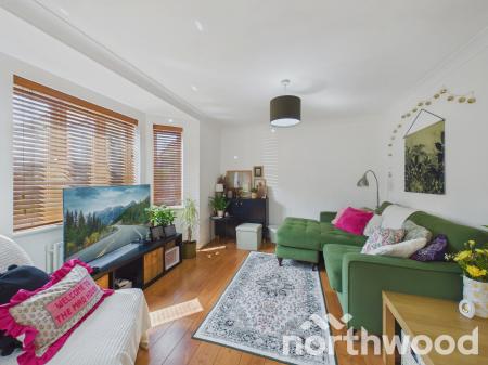 2 bedroom Apartment for sale in Greyhound Chase, Singleton, Ashford, TN23