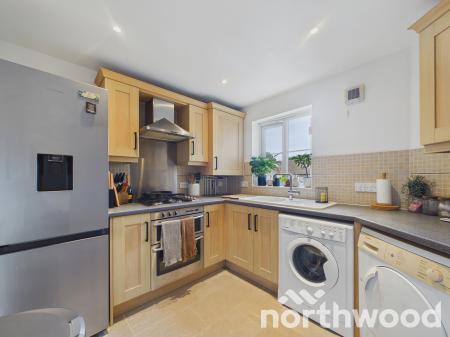 2 bedroom Apartment for sale in Greyhound Chase, Singleton, Ashford, TN23