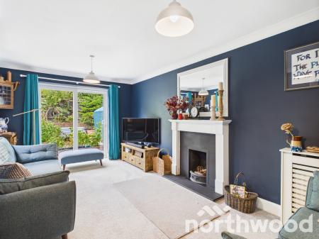 4 bedroom Detached house for sale in Green Fields Lane, Singleton, Ashford, TN23