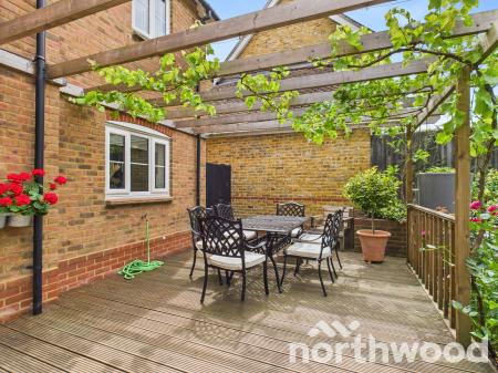 4 bedroom Detached house for sale in Green Fields Lane, Singleton, Ashford, TN23