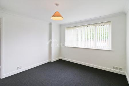 5 bedroom Detached house to let in Swan Lane, Sellindge, TN25