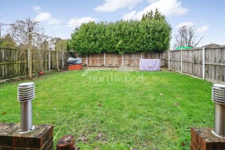 5 bedroom Detached house to let in Swan Lane, Sellindge, TN25