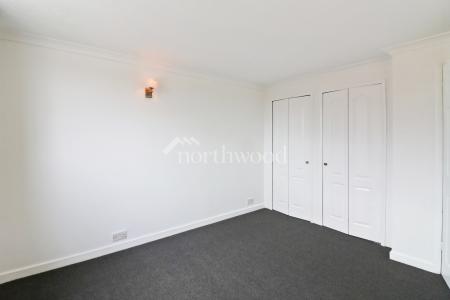 5 bedroom Detached house to let in Swan Lane, Sellindge, TN25