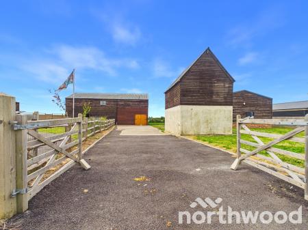4 bedroom Barn Conversion for sale in School Road, Romney Marsh, TN29