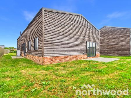 4 bedroom Flat for sale in School Road, Romney Marsh, TN29