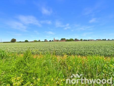 4 bedroom Flat for sale in School Road, Romney Marsh, TN29