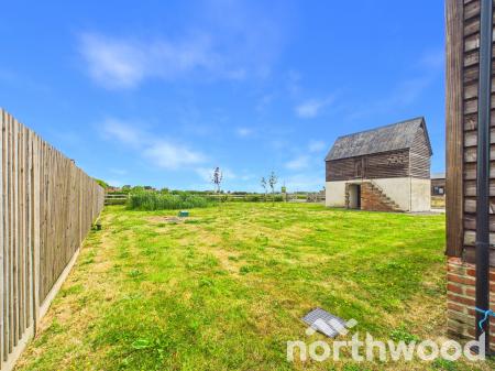4 bedroom Flat for sale in School Road, Romney Marsh, TN29