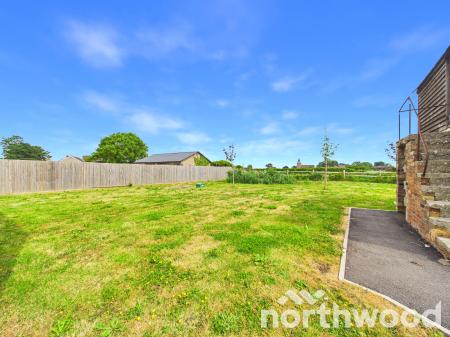 4 bedroom Flat for sale in School Road, Romney Marsh, TN29