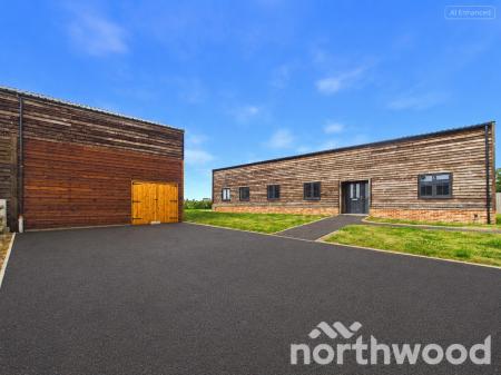 4 bedroom Flat for sale in School Road, Romney Marsh, TN29