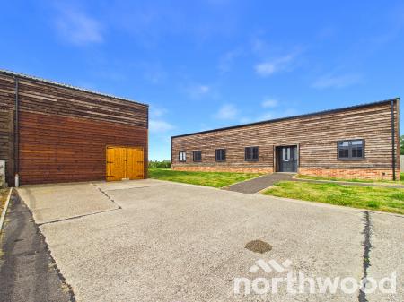 4 bedroom Barn Conversion for sale in School Road, Romney Marsh, TN29
