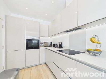 3 bedroom Town house for sale in Chilmington Avenue, Chilmington Green, Ashford, TN23