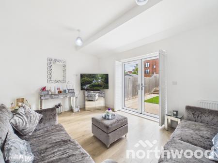 3 bedroom Town house for sale in Chilmington Avenue, Chilmington Green, Ashford, TN23