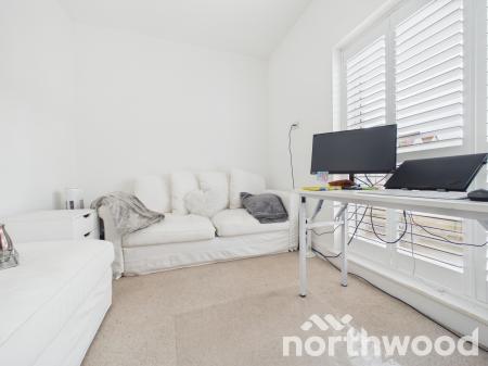 3 bedroom Town house for sale in Chilmington Avenue, Chilmington Green, Ashford, TN23