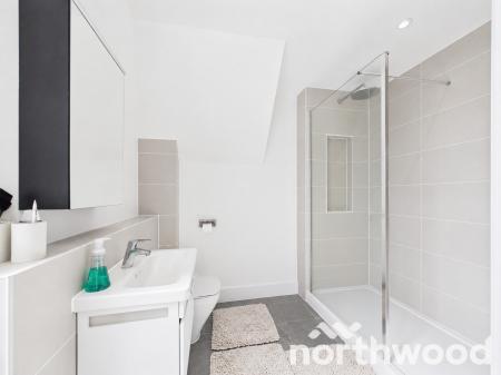 3 bedroom Town house for sale in Chilmington Avenue, Chilmington Green, Ashford, TN23