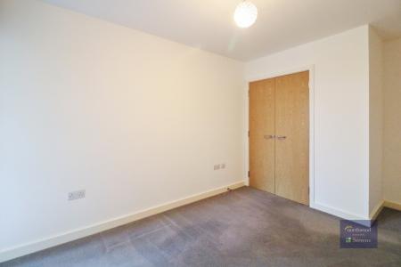 1 bedroom Flat to let in Victoria Crescent, La Riviere, Ashford, TN23