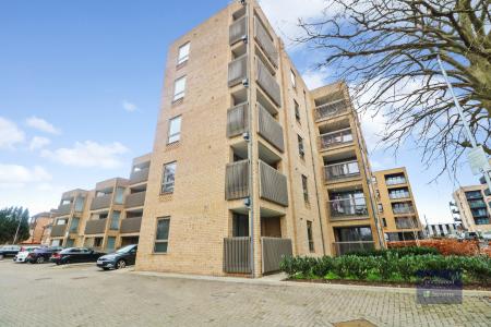 1 bedroom Flat to let in Victoria Crescent, La Riviere, Ashford, TN23