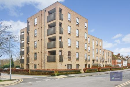 1 bedroom Flat to let in Victoria Crescent, La Riviere, Ashford, TN23