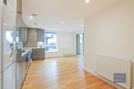1 bedroom Flat to let in Victoria Crescent, La Riviere, Ashford, TN23