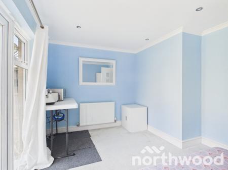 4 bedroom Terraced House to let in Richmond Meech Drive, Kennington, Ashford, TN24