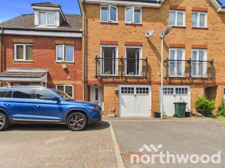 4 bedroom Terraced House to let in Richmond Meech Drive, Kennington, Ashford, TN24