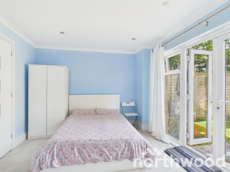 4 bedroom Terraced House to let in Richmond Meech Drive, Kennington, Ashford, TN24