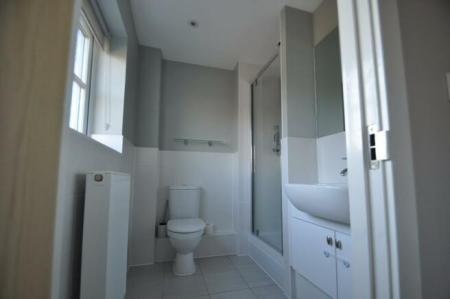 4 bedroom Detached house to let in Kennard Way, Ashford, Ashford, TN24