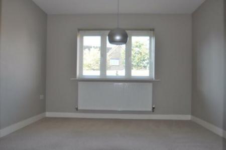 4 bedroom Detached house to let in Kennard Way, Ashford, Ashford, TN24