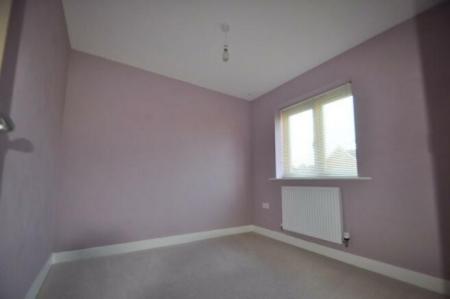 4 bedroom Detached house to let in Kennard Way, Ashford, Ashford, TN24