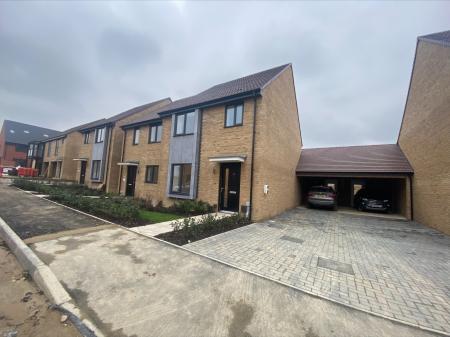 3 bedroom Semi-detached house to let in Farmstead Road, Bridgefield, Ashford, TN25