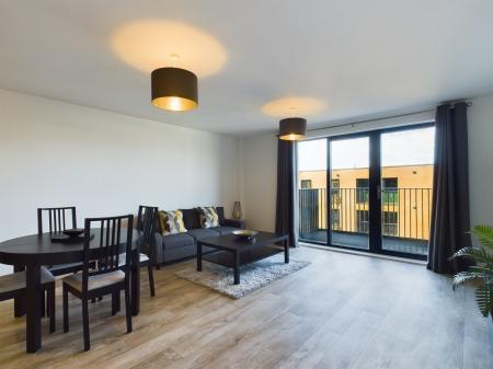 1 bedroom Flat to let in George Street, Victoria Point, Ashford, TN23