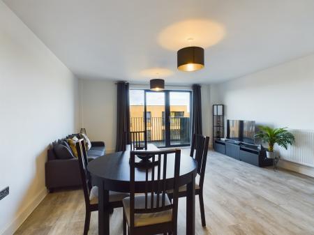 1 bedroom Flat to let in George Street, Victoria Point, Ashford, TN23