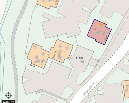 2 bedroom Flat to let in Longacre Road, Singleton, Ashford, TN23