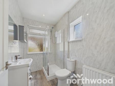 4 bedroom Detached bungalow for sale in Coast Drive, Greatstone, TN28