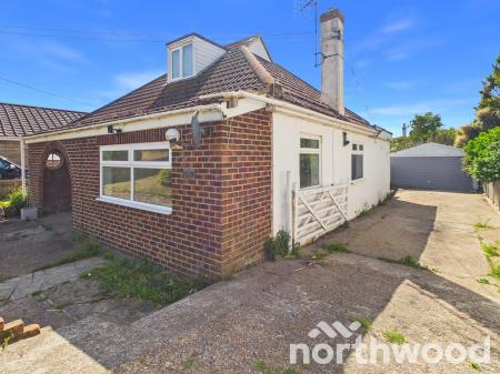 4 bedroom Detached bungalow for sale in Coast Drive, Greatstone, TN28