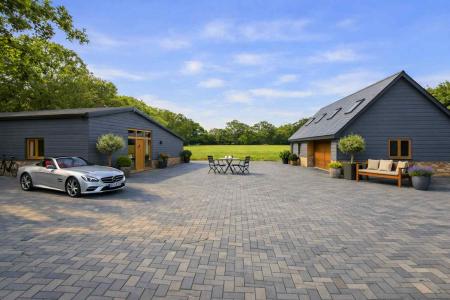 4 bedroom Barn Conversion for sale in Green Lane, Brissenden, Bethersden, TN26