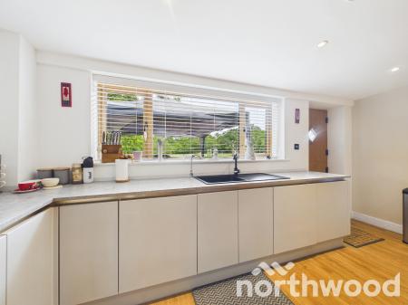 4 bedroom Barn Conversion for sale in Green Lane, Brissenden, Bethersden, TN26
