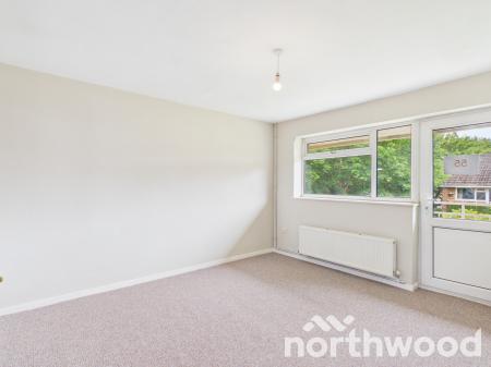 2 bedroom Maisonette to let in Northfleet Close, Vinters Park, Maidstone, ME14