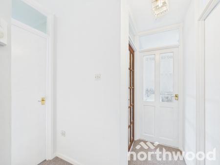 2 bedroom Maisonette to let in Northfleet Close, Vinters Park, Maidstone, ME14