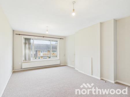 2 bedroom Maisonette to let in Northfleet Close, Vinters Park, Maidstone, ME14