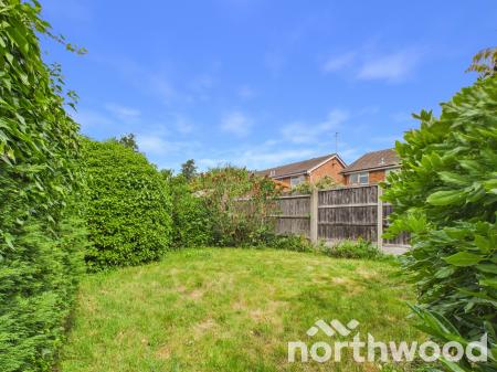 2 bedroom Maisonette to let in Northfleet Close, Vinters Park, Maidstone, ME14
