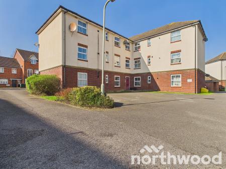 2 bedroom Flat to let in Hurst Road, Kennington, Ashford, TN24