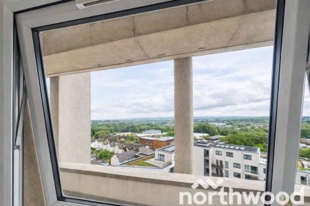 1 bedroom Flat for sale in Park Street, Town Centre, Ashford, TN24