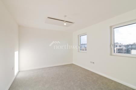 1 bedroom Flat to let in New Town Road, New Town, Ashford, TN24