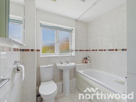 2 bedroom Apartment for sale in Hedgers Way, Chartfields, Ashford, TN23